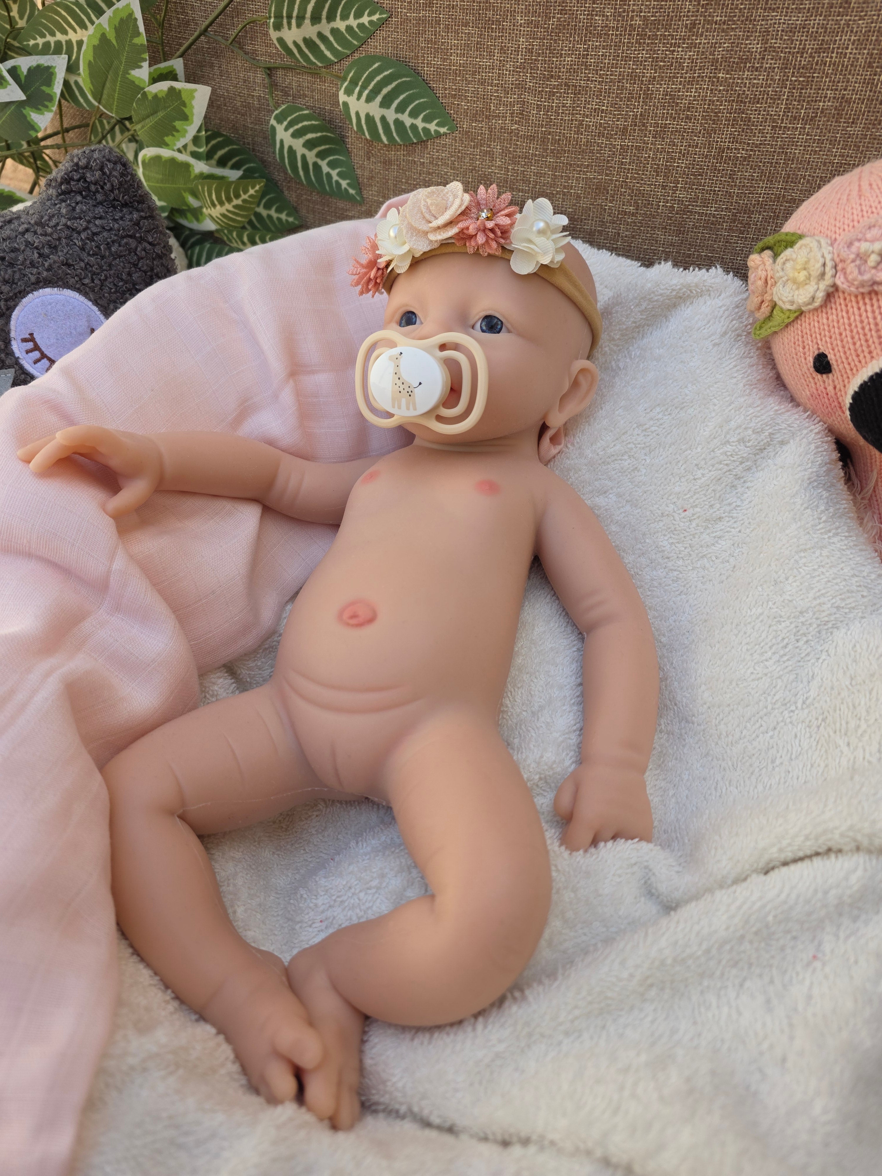Bebe Reborn Silicona Platino Blanda de Cuerpo Completo Modelo Angie 37CM
