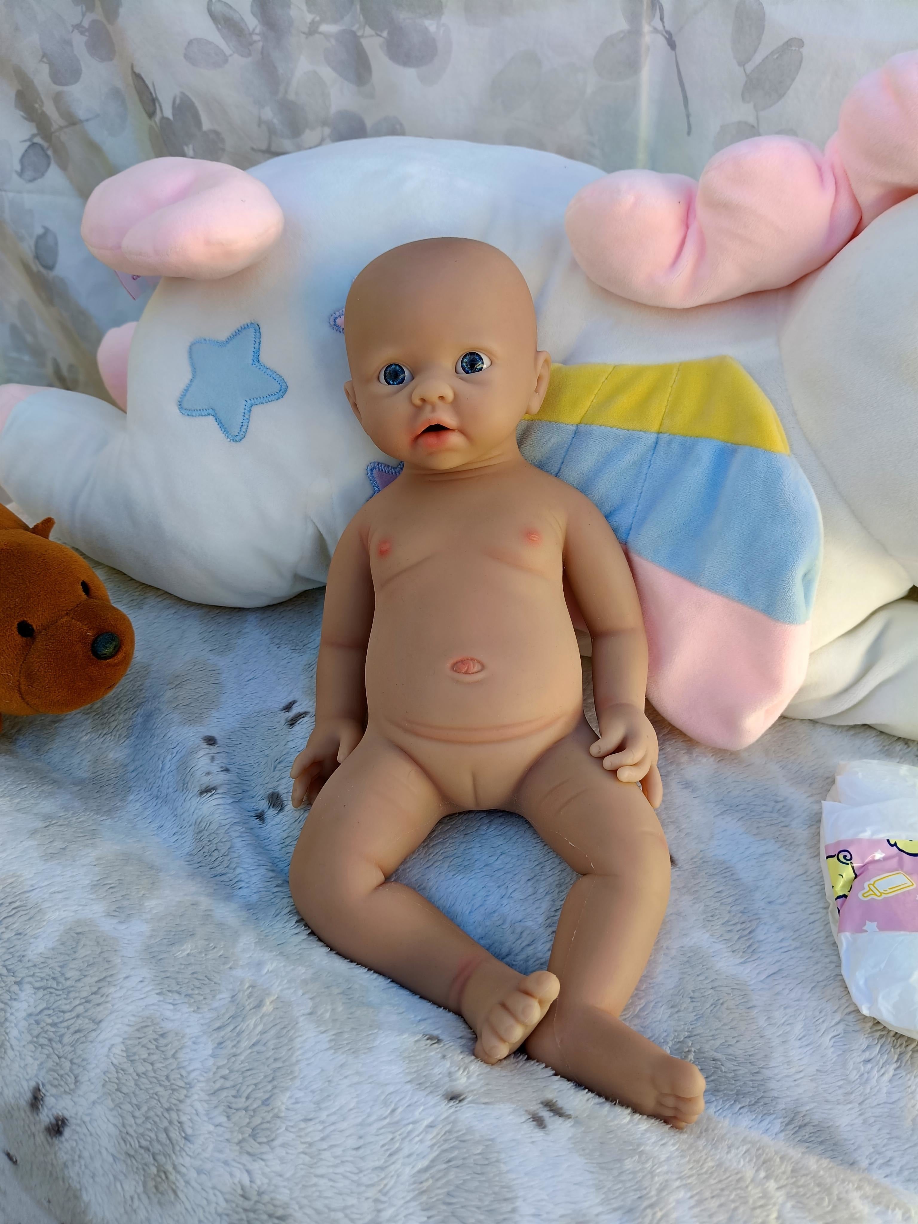 Bebe Reborn Silicona Platino Blanda de Cuerpo Completo Modelo Lucia  37CM