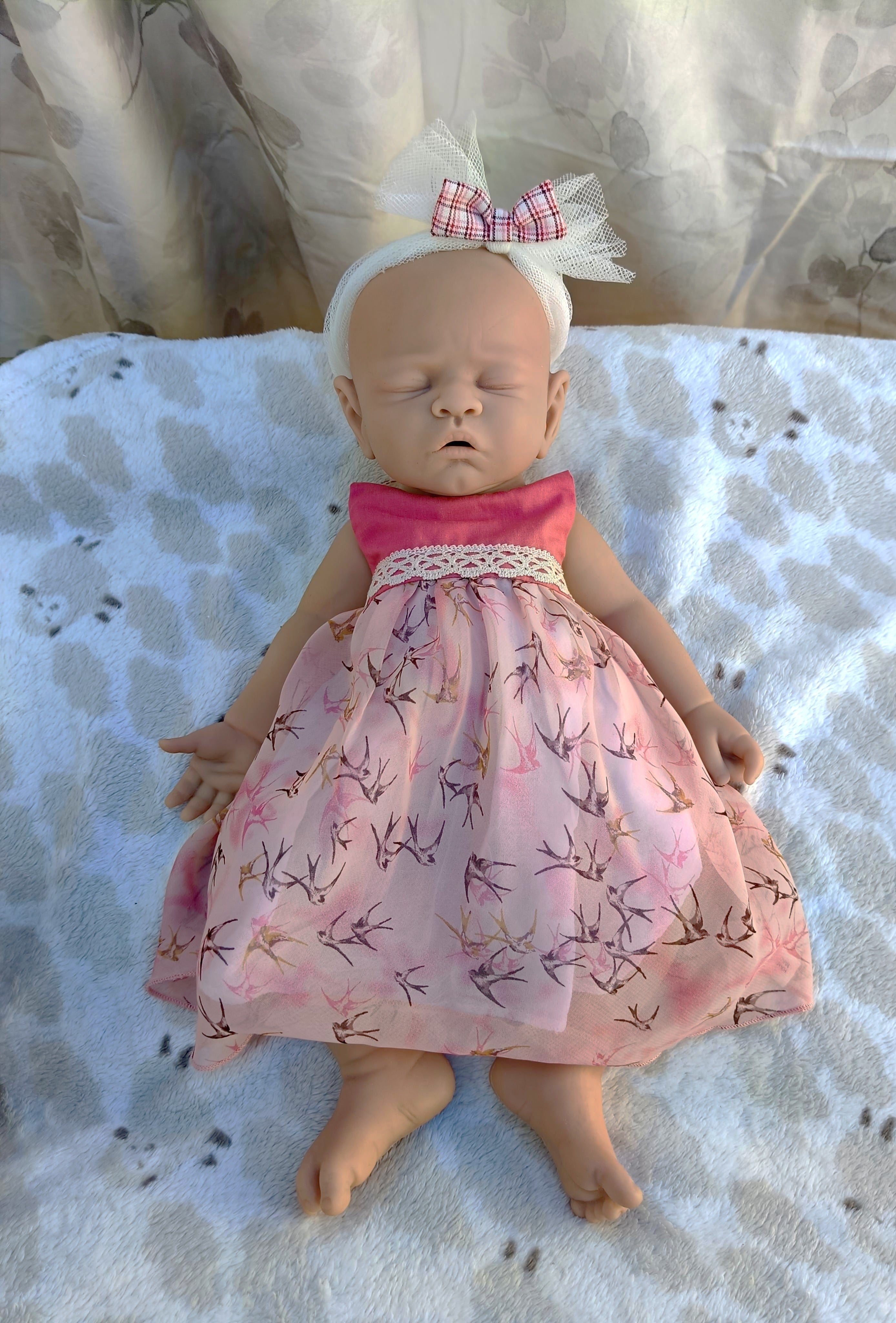 Bebe Reborn Silicona Platino Blanda de Cuerpo Completo Modelo Ojos Cerrados 45 CM