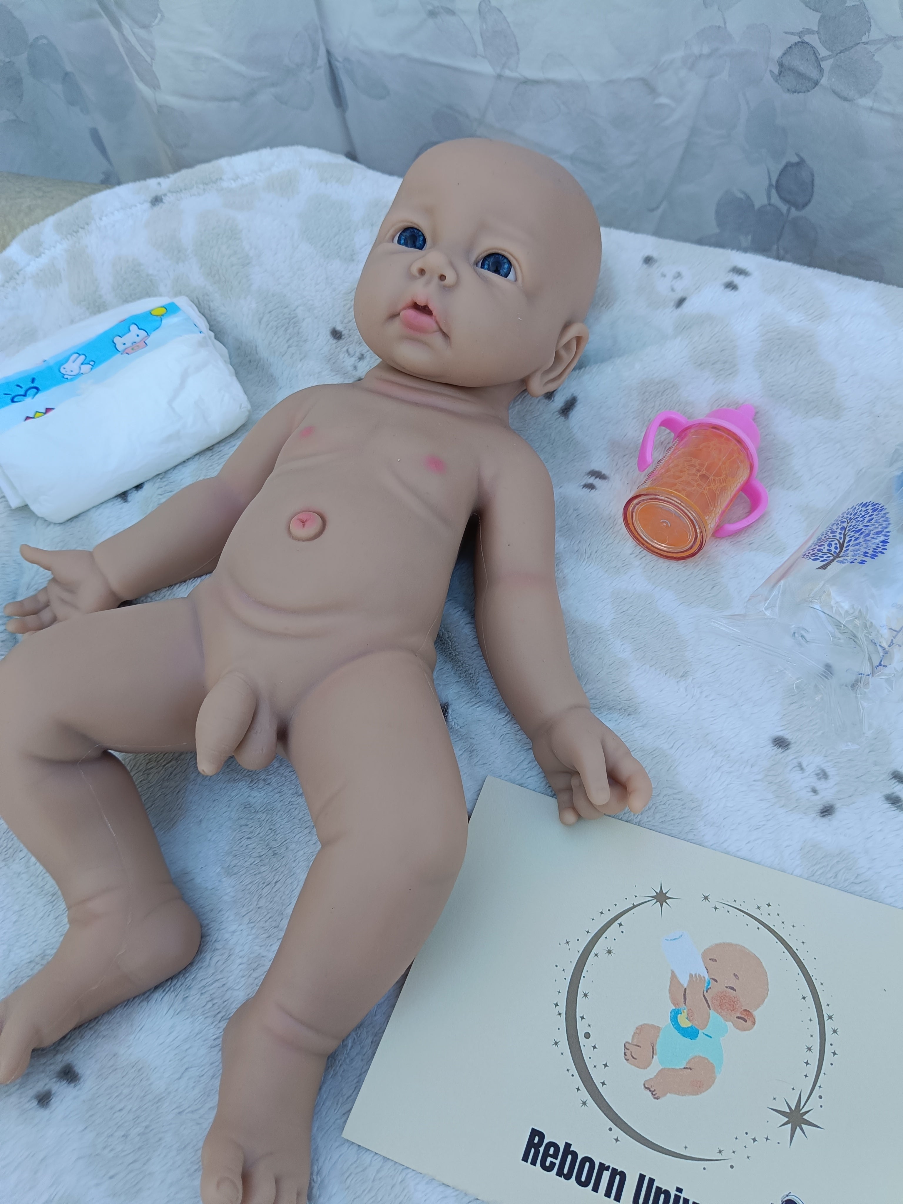 Bebe Reborn Silicona Platino Blanda de Cuerpo Completo Modelo Dani 43CM