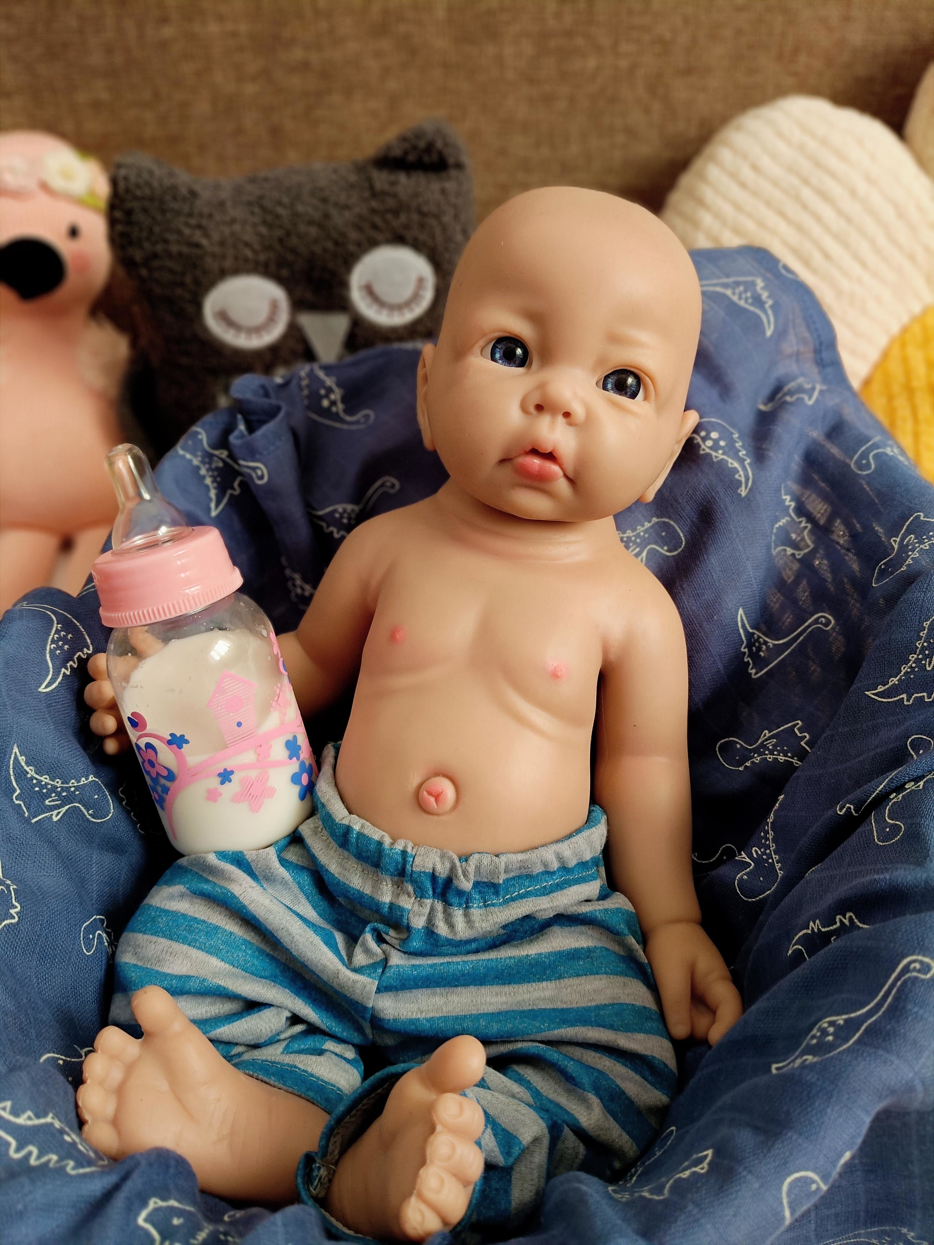 Bebe Reborn Silicona Platino Blanda de Cuerpo Completo Modelo Dani 43CM