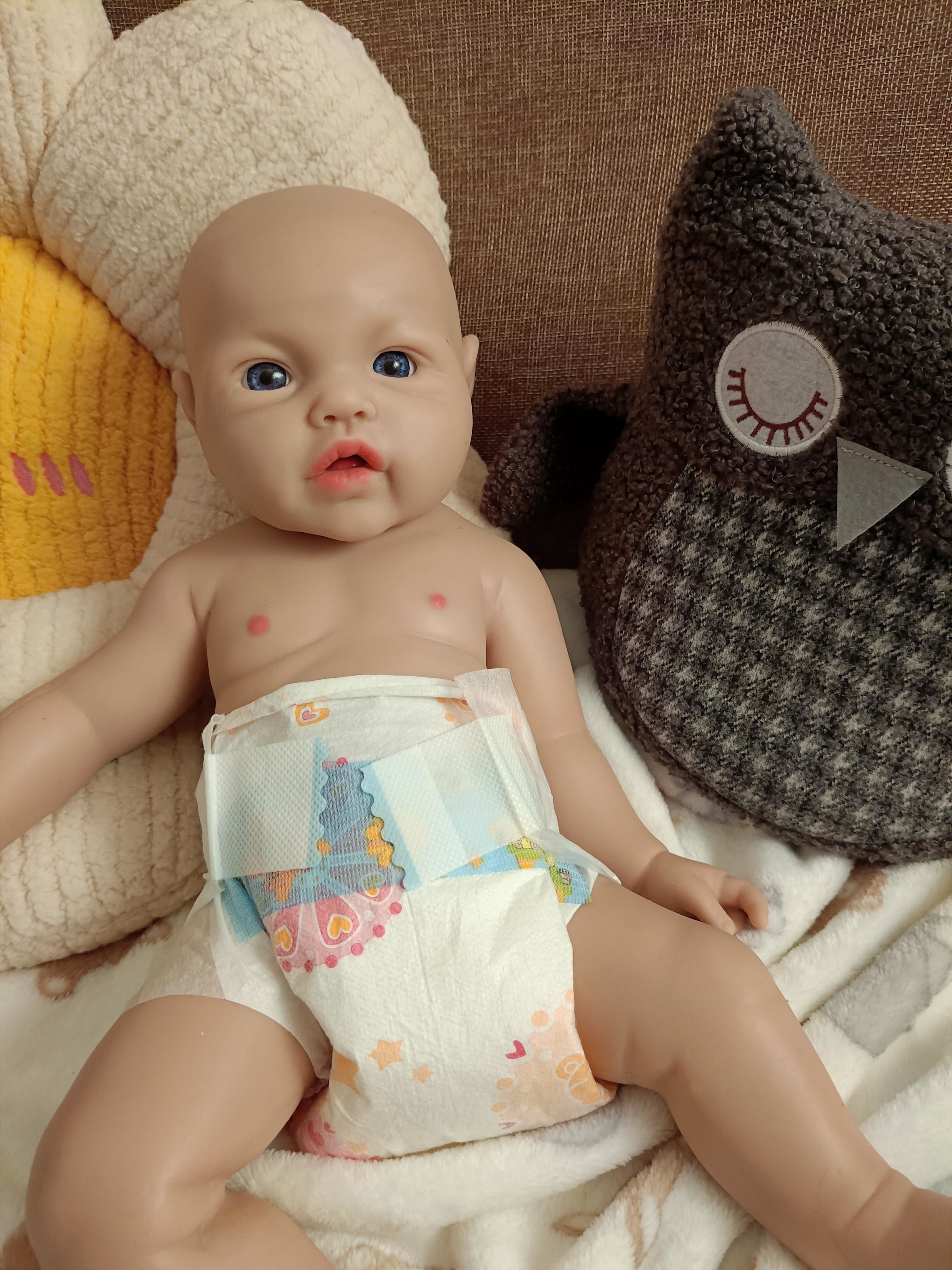 Bebe Reborn Silicona Platino Blanda de Cuerpo Completo Modelo Víctor 43CM