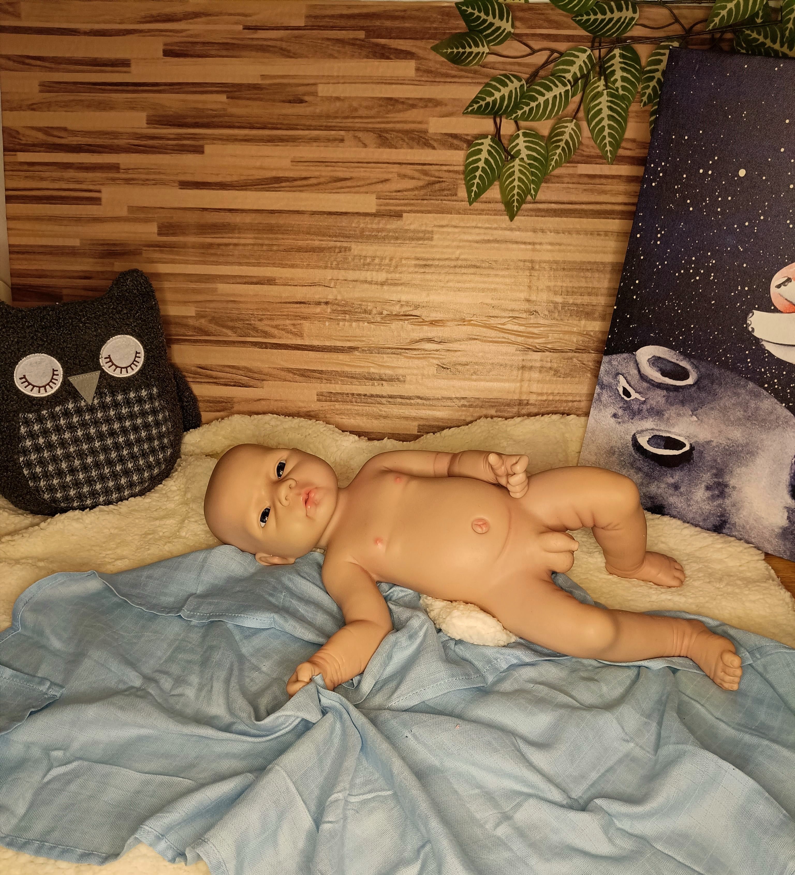 Bebe Reborn Silicona Platino Blanda de Cuerpo Completo Modelo Marco 45CM