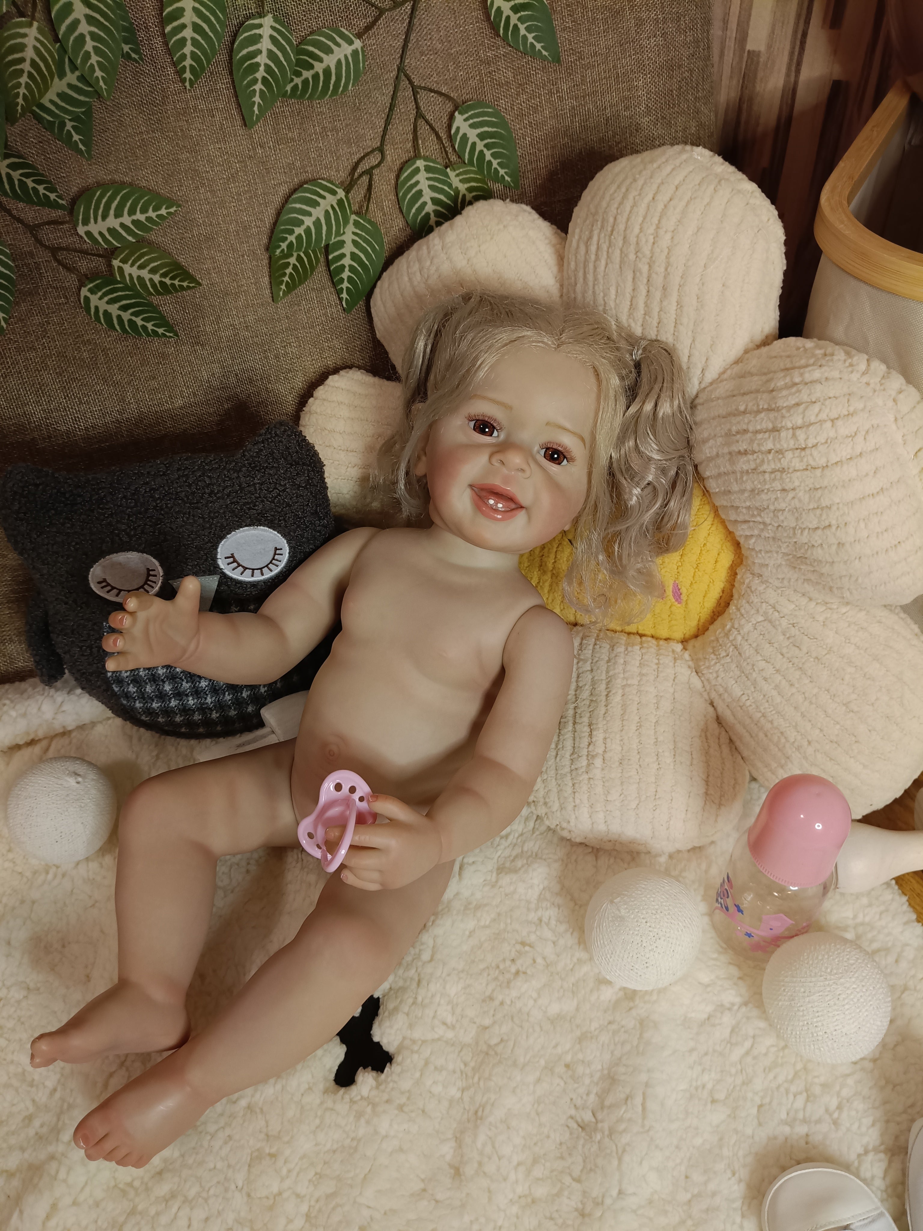 Bebe Reborn Vinilo / Cuerpo Vinilo Silicona Modelo Laura 60CM