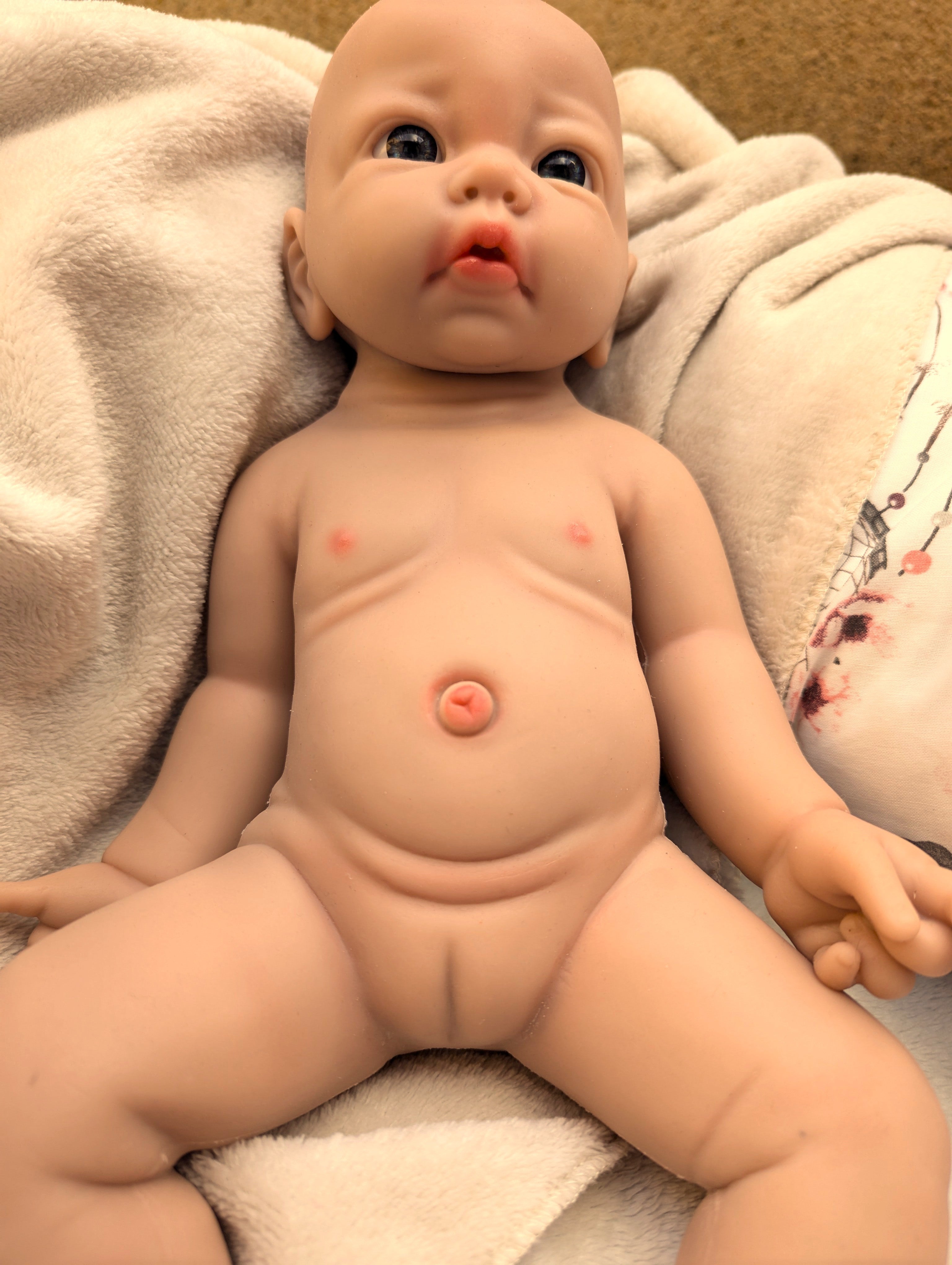 Bebe Reborn Silicona Platino Blanda de Cuerpo Completo Modelo Diana 43CM