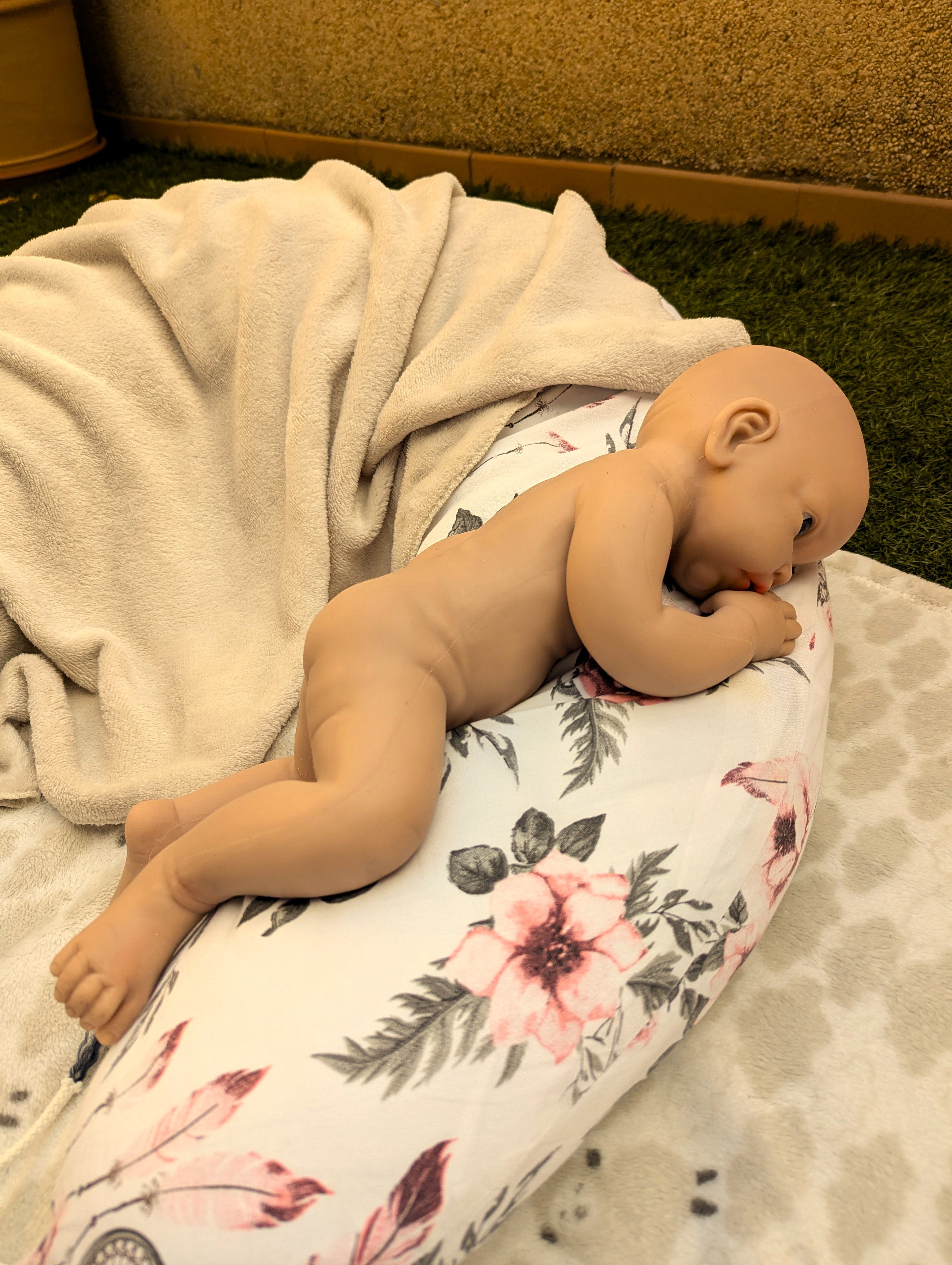 Bebe Reborn Silicona Platino Blanda de Cuerpo Completo Modelo Diana 43CM
