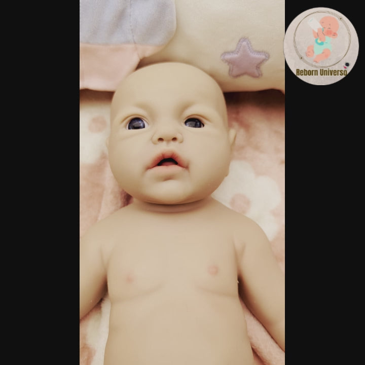 Bebe Reborn Silicona Platino Blanda de Cuerpo Completo Modelo Victoria 43CM